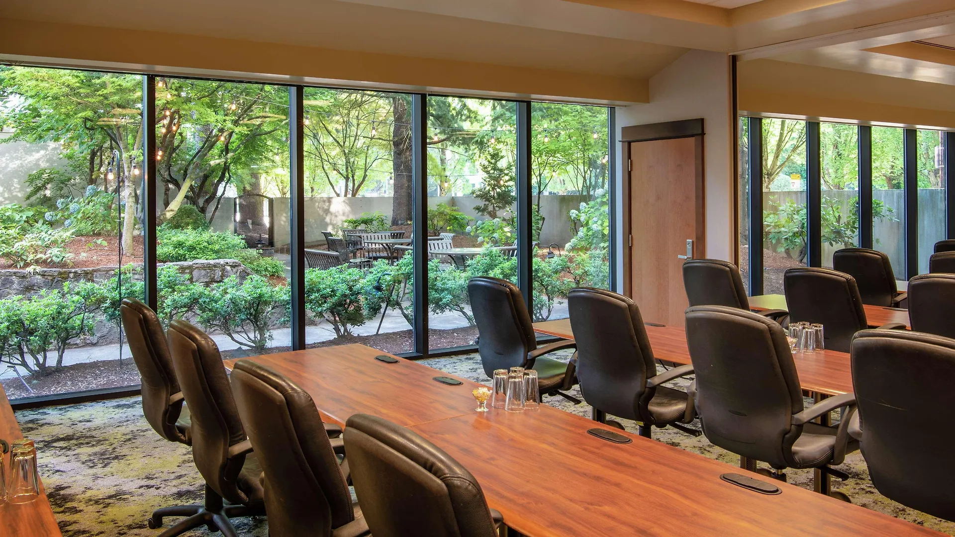 Doubletree By Hilton Portland Hotel
