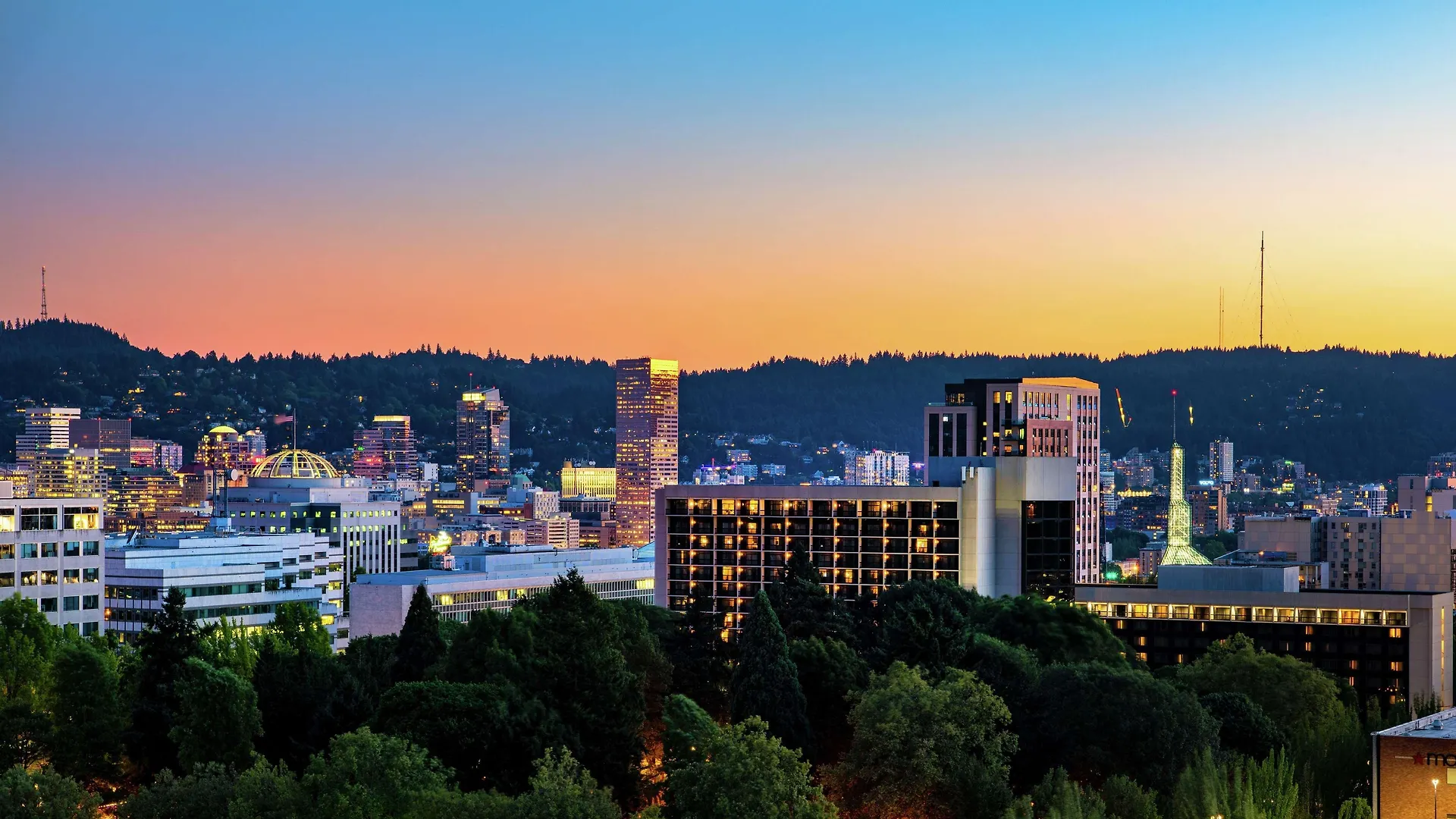 Doubletree By Hilton Portland Hotel
