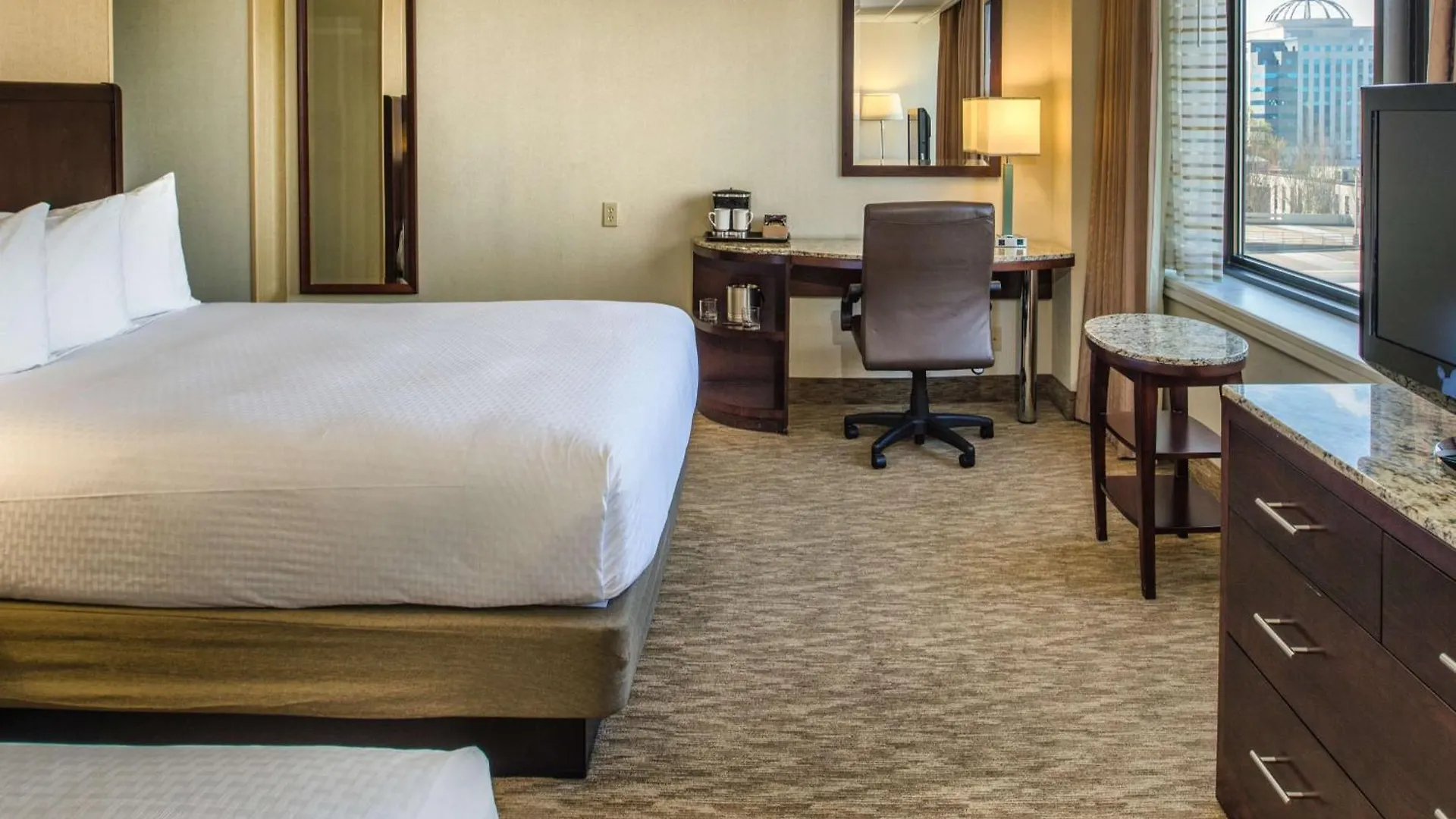 Doubletree By Hilton Portland Hotel