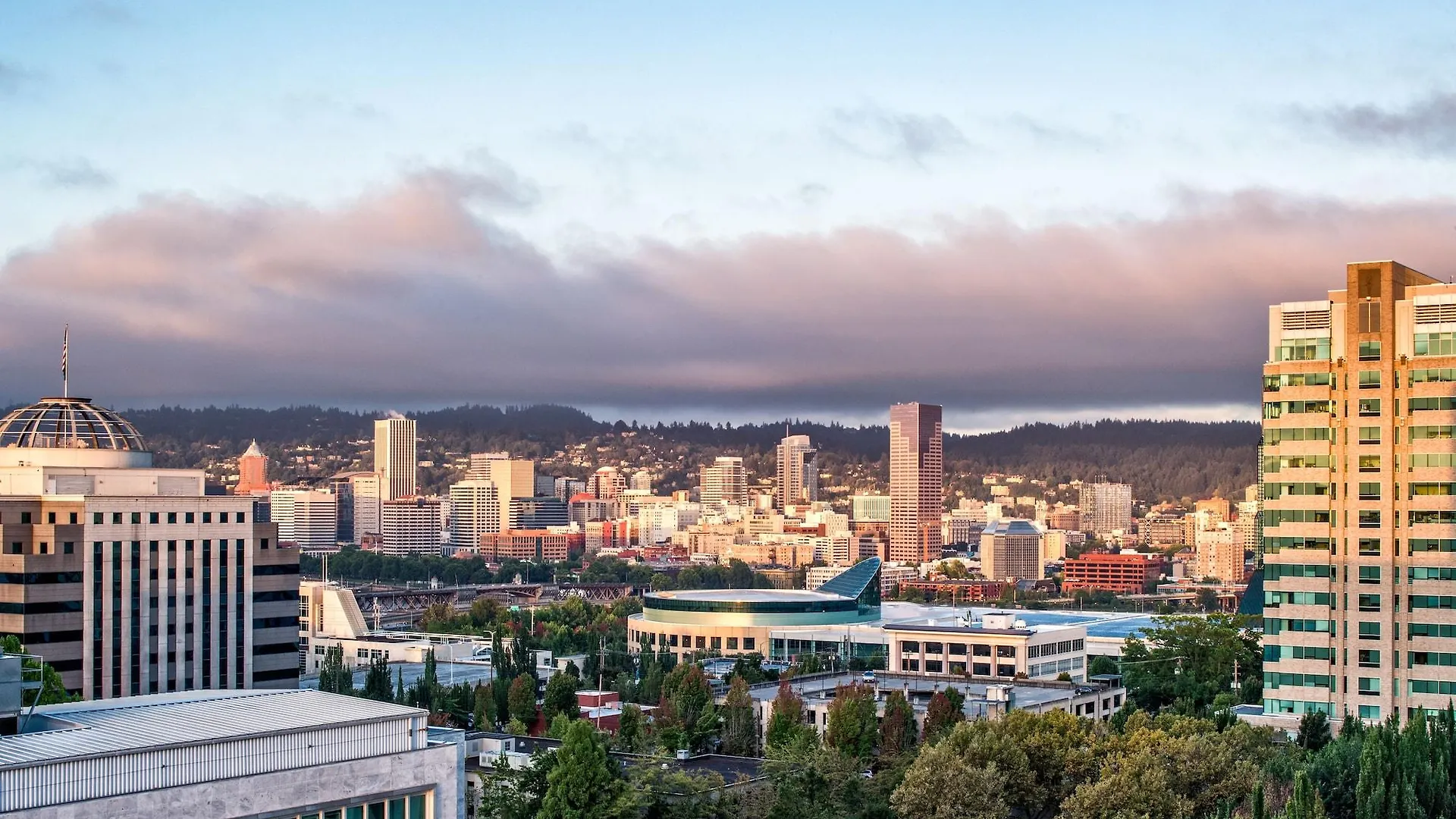 Doubletree By Hilton Portland Hotel