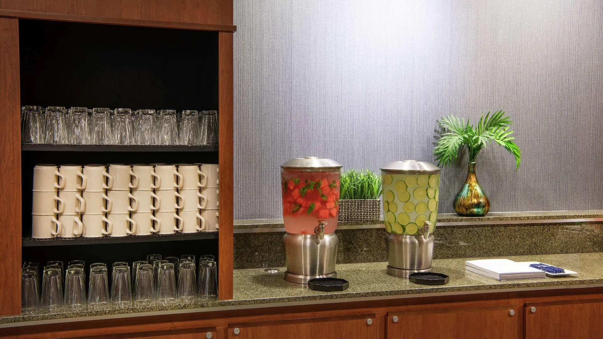 Doubletree By Hilton Portland Hotel
