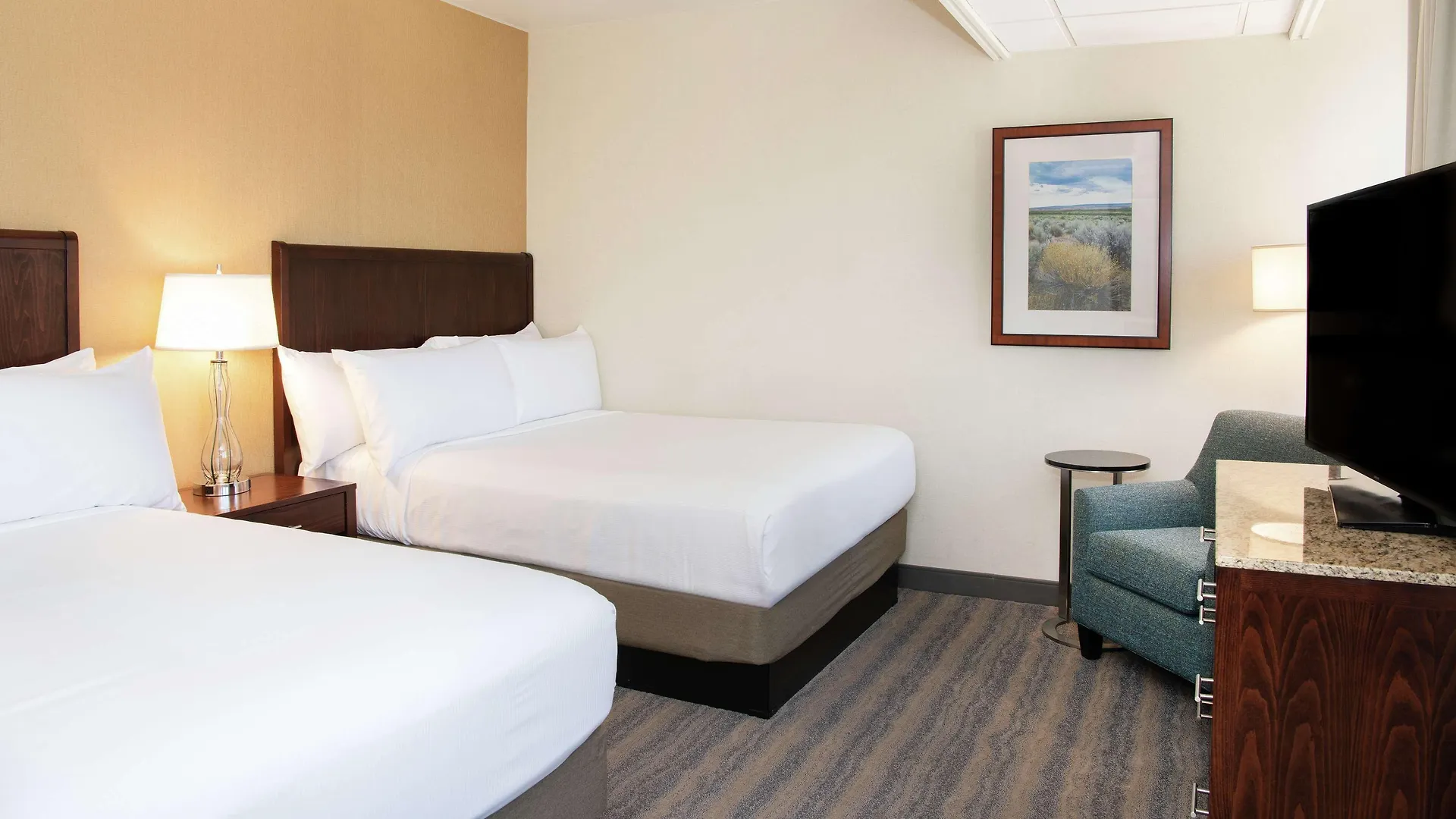 Doubletree By Hilton Portland Hotel