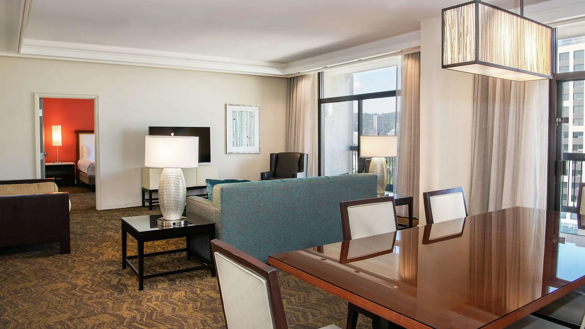 Doubletree By Hilton Portland Hotel